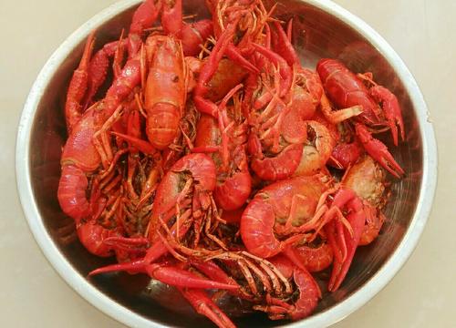 【麻辣小龙虾】