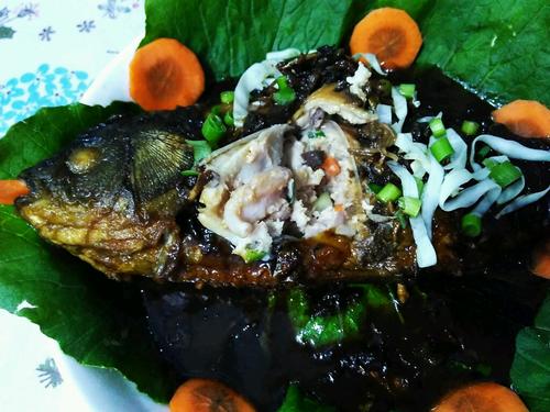 【鲫鱼塞肉】