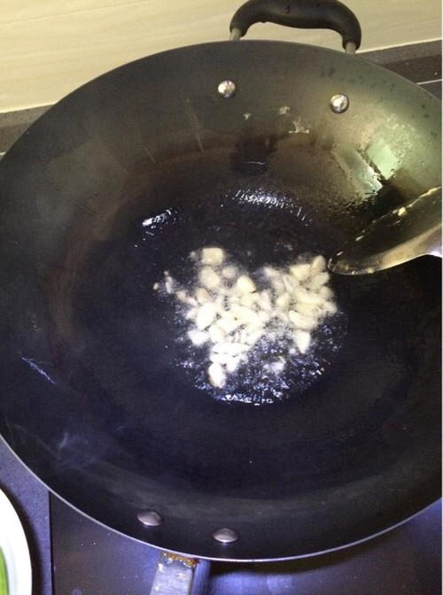 【丝瓜炒鸡蛋】