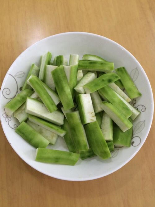 【丝瓜炒鸡蛋】