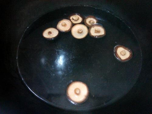 【蚝油香菇扒生菜】