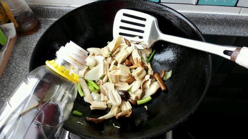 【蚝油腐竹素食菌】