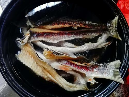 蒜蓉豉汁蒸鲮鱼干的做法