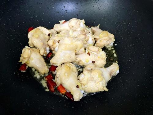 【香辣鸡翅根】