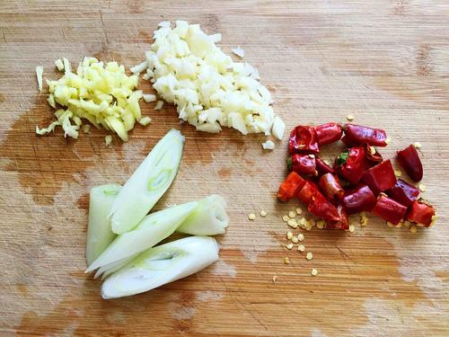 【香辣鸡翅根】