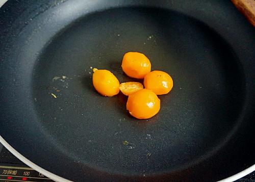 【香酥蛋黄虾】