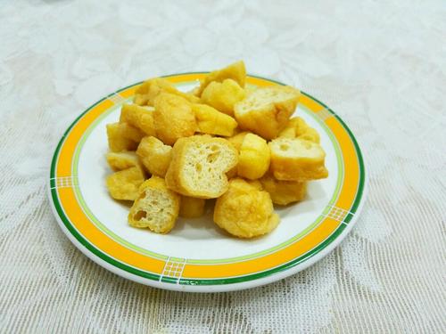 【鸭血烧油豆腐】