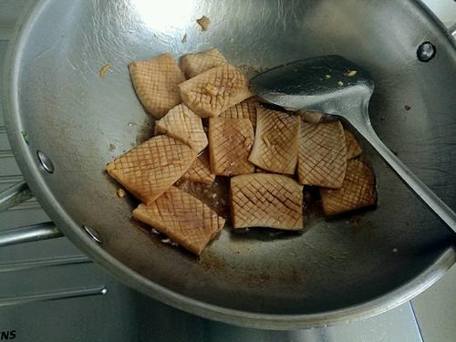 【酱汁杏鲍茹】