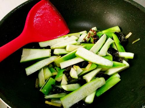 【 家常炒丝瓜】