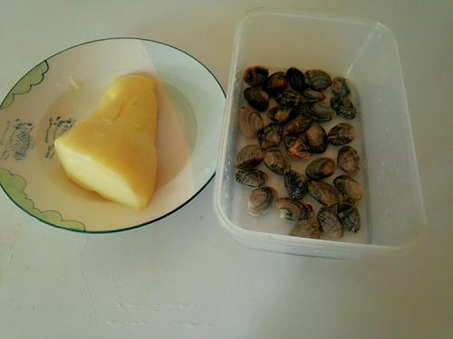 【酸笋炒花蛤】