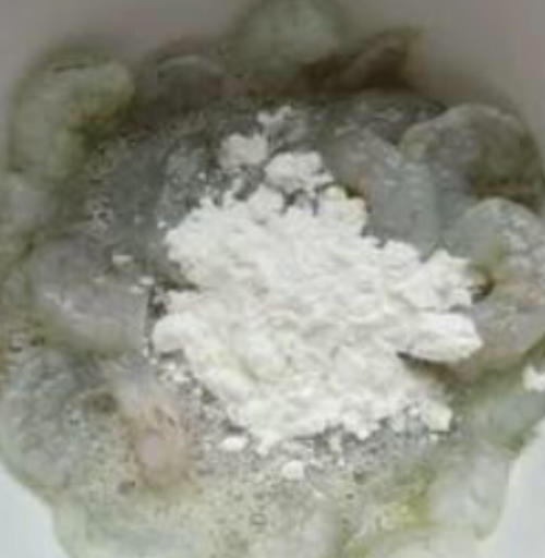 【红椒青笋炒虾仁】