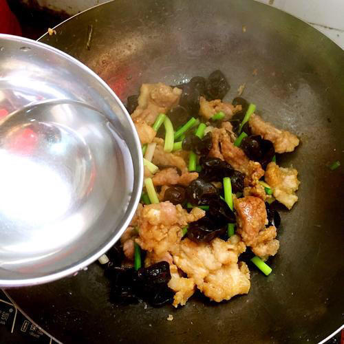 【山西过油肉】