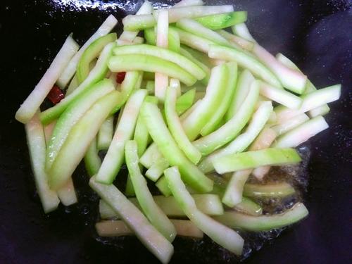 【西瓜皮炒鸡蛋】