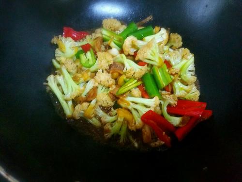 【五花肉炒有机菜花】