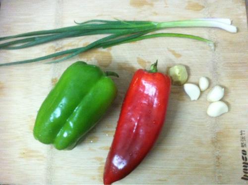 【彩椒炒鸡心】