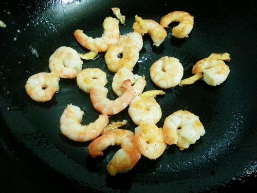 【芦笋炒虾仁】