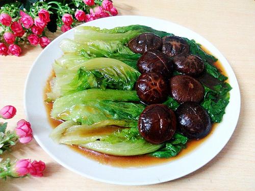 【蚝油香菇扒生菜】