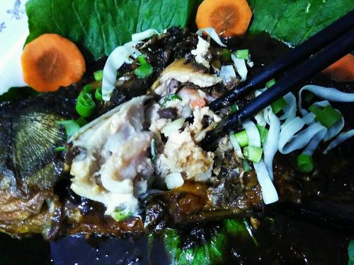 【鲫鱼塞肉】