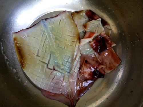 【青椒鱿鱼花】