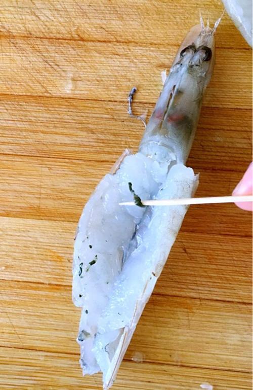 【《蒜蓉蒸虾》】