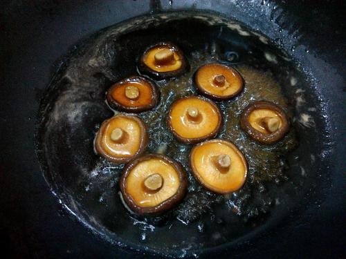 【蚝油香菇扒生菜】