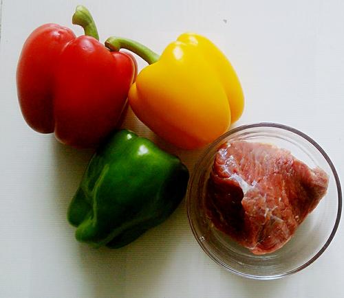 【黑椒牛肉粒】