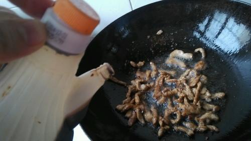 【芸豆角炒肉丝】