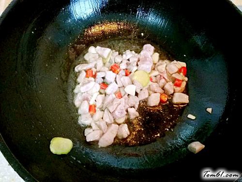 【香辣炒三丁】