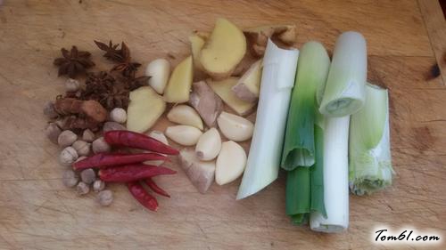 【羊蝎子火锅】