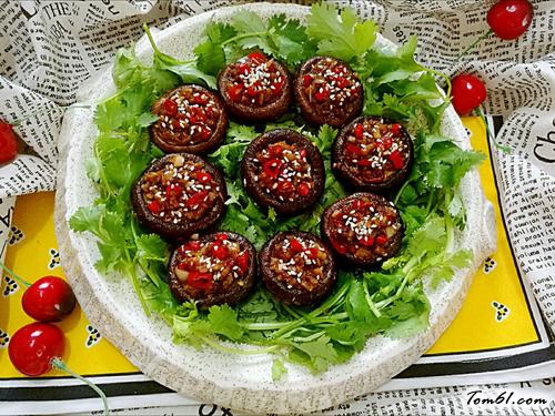 【蒜蓉孜然烤香菇】