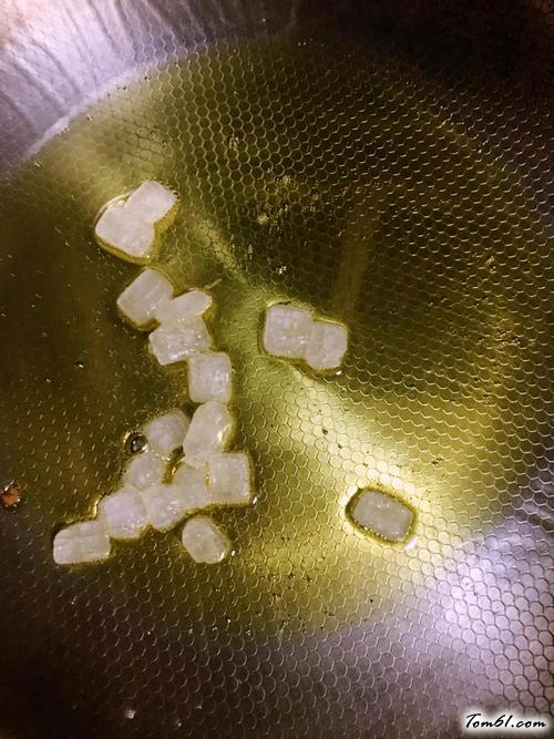 【爱心烤猪蹄】