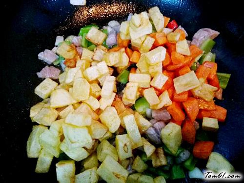 【香辣炒三丁】