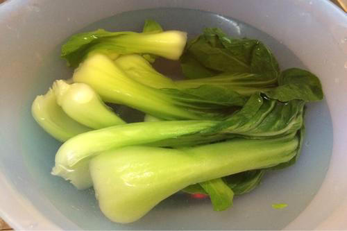 【木耳炒油菜】