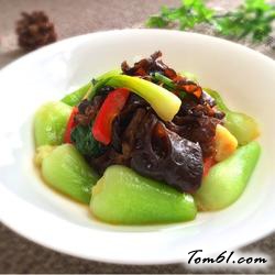 木耳炒油菜的做法