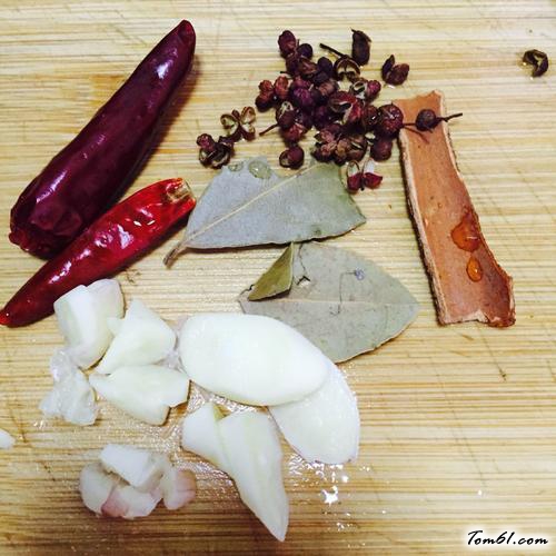 【西红柿炖牛腩】