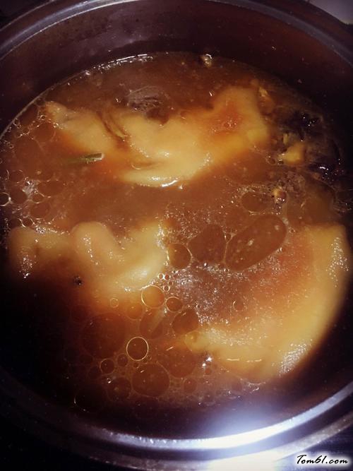 【爱心烤猪蹄】