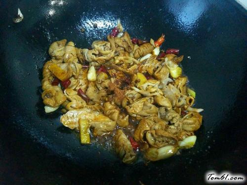 【小土豆烧肥肠】