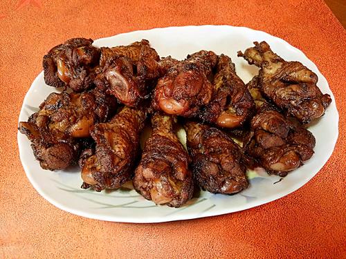 【干红葡萄酒烧鸡翅根】