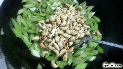 【西芹炒腰果】