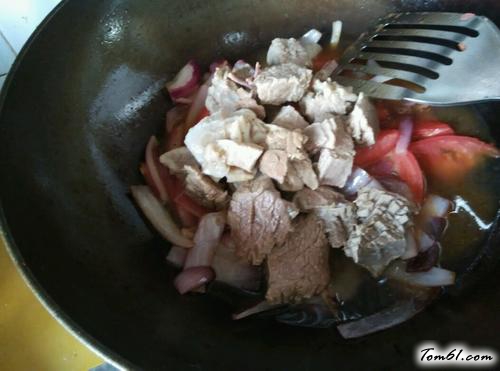 【西红柿炖牛腩】