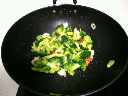 【炝炒西兰花】