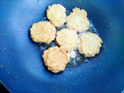 【番茄鸡肉饼】