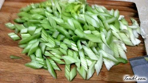 【西芹炒腰果】