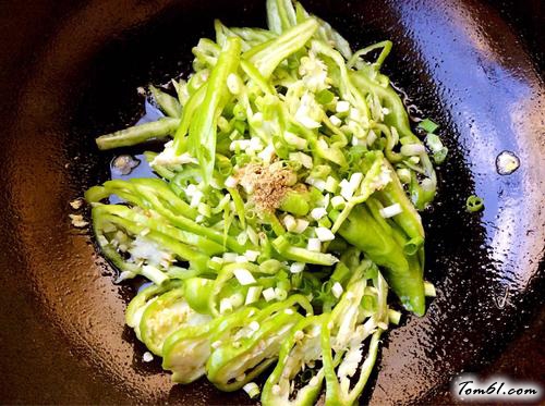 【尖椒炒鸡蛋】