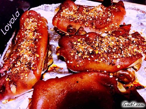 【爱心烤猪蹄】