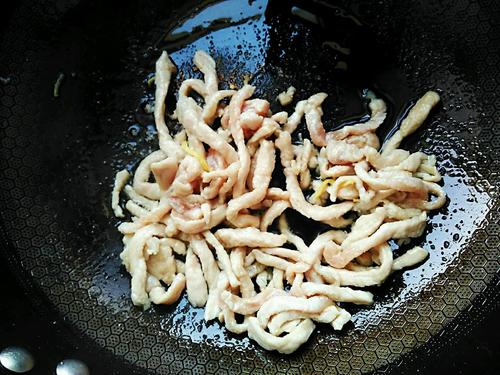 【藕丝炒肉段】