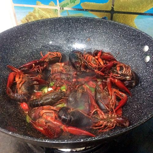 【川味小龙虾】
