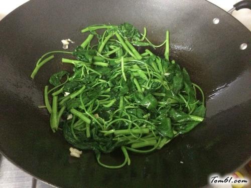 【蒜香空心菜】