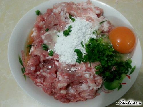 【肉包蛋】