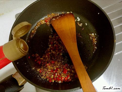 【蒜蓉孜然烤香菇】